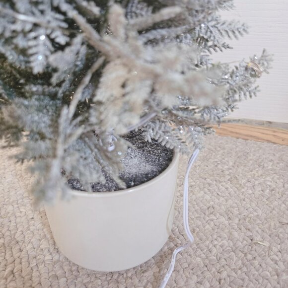 NEW Mini LED Christmas Tree approx 7 inch Light up ✨ - Picture 3 of 4